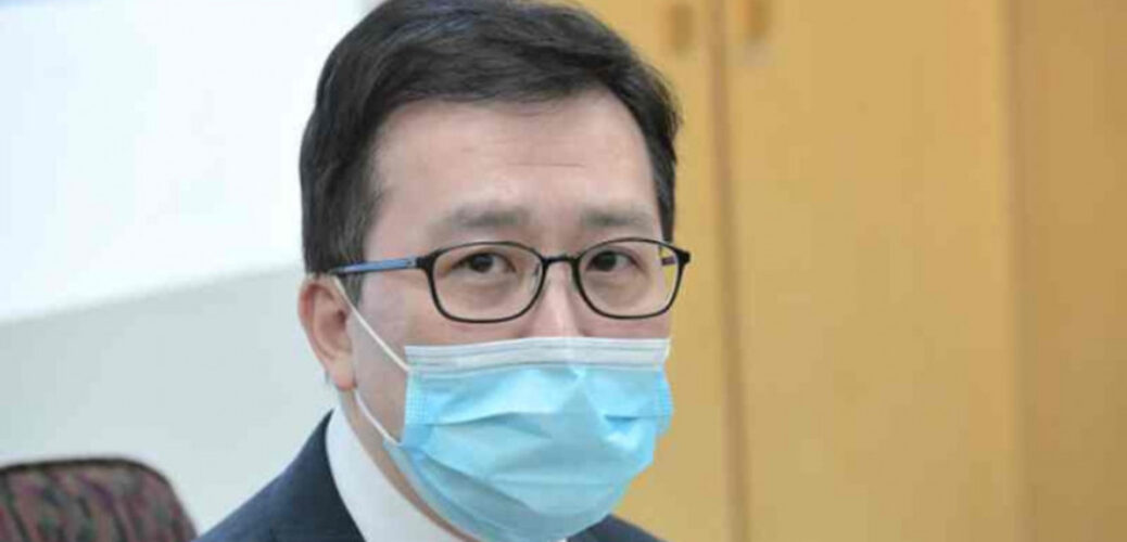 20221225_通關︱崔俊明憂搶藥潮致市民湧急症室求診 加重公營醫療系統壓力